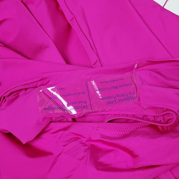 NEW Trina Turk Bijou Long sleeve Swimsuit in Orchid Size Medium - Picture 14 of 16